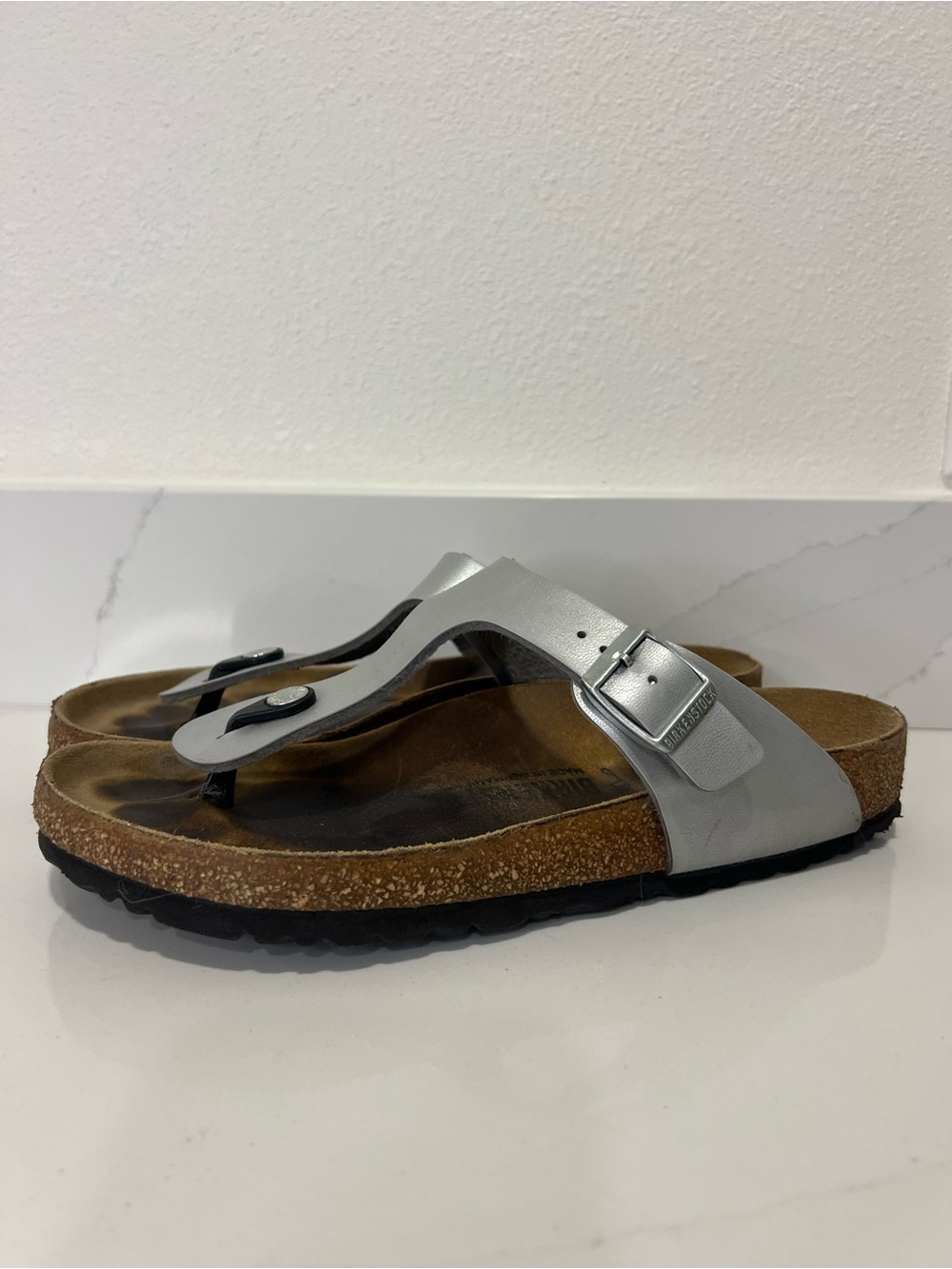 Birkenstock Metallic Silver Gizeh Footbed Sandals size 41 or U.S. women’s 10 - Picture 7 of 11